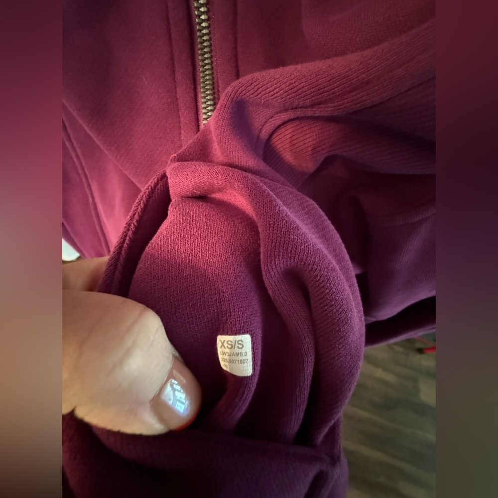 lululemon Scuba Oversized Funnel-Neck Half Zip Chilled GrapeXS/S Great Condition - Picture 4 of 5